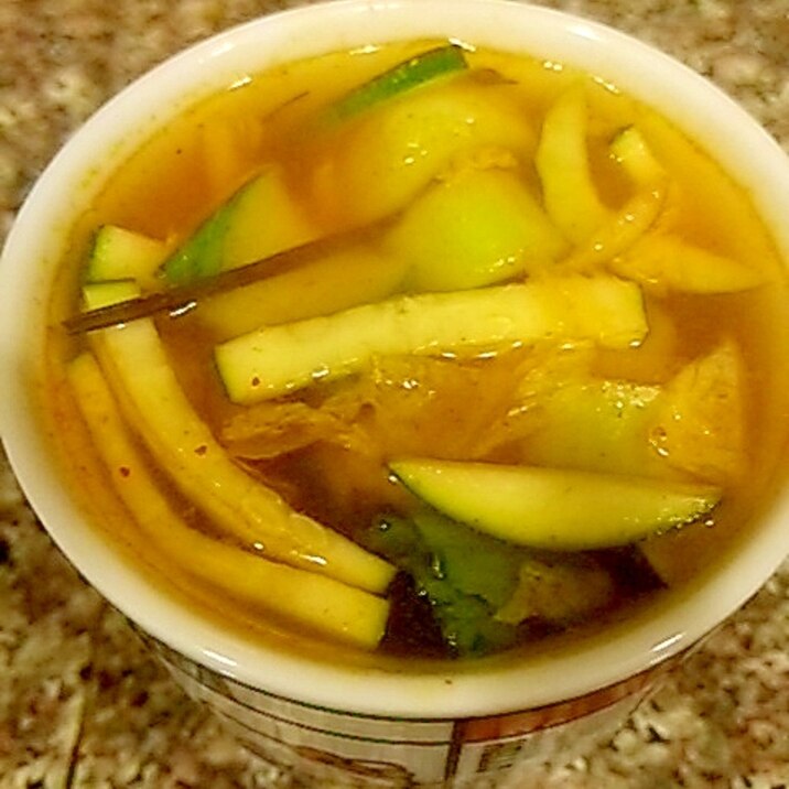 チンゲン菜とキムチのトムヤムスープ レシピ 作り方 By 櫻井愛 楽天レシピ チンゲン菜とキムチのトムヤムスープ レシピ 作り方 By 櫻井愛 楽天レシピ